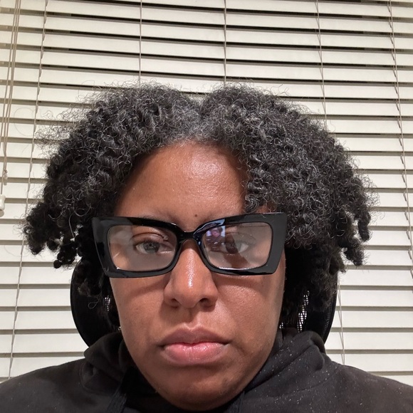 Bold Black Rectangular Glasses with Geometric Design - Picture 5 of 7